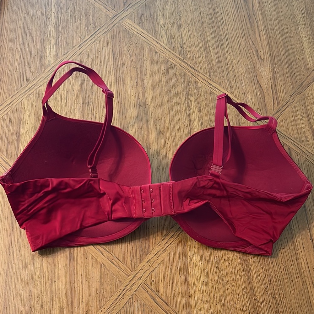 EUC 40DD Red Very Sexy Push-Up Bra - Picture 2 of 3
